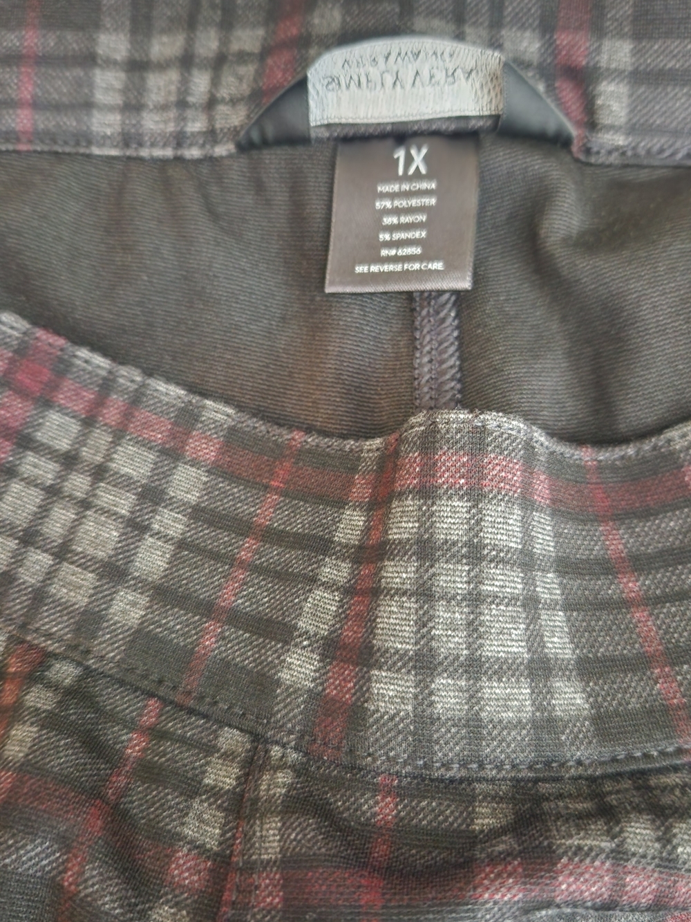 Simply Vera Vera Wang Black and Gray Plaid Skinny Pants - Picture 5 of 6